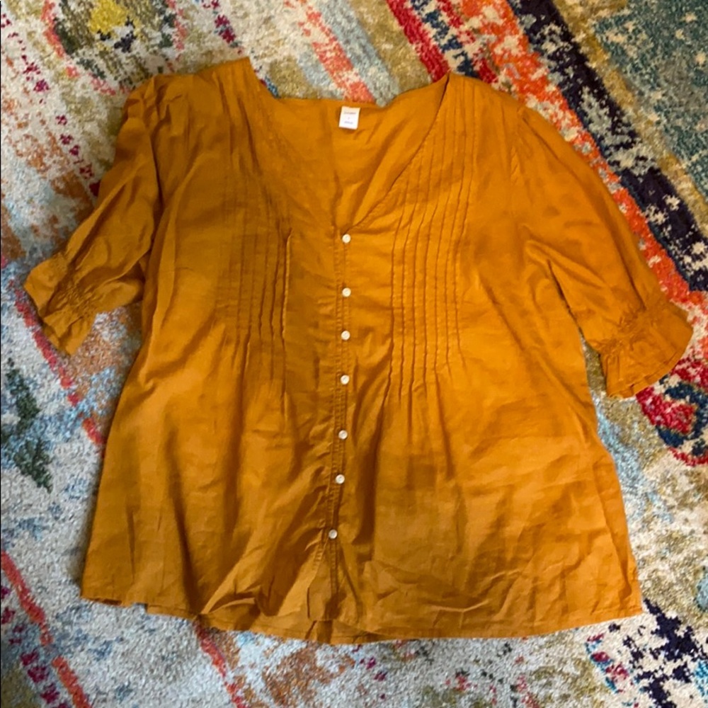 Old Navy top
